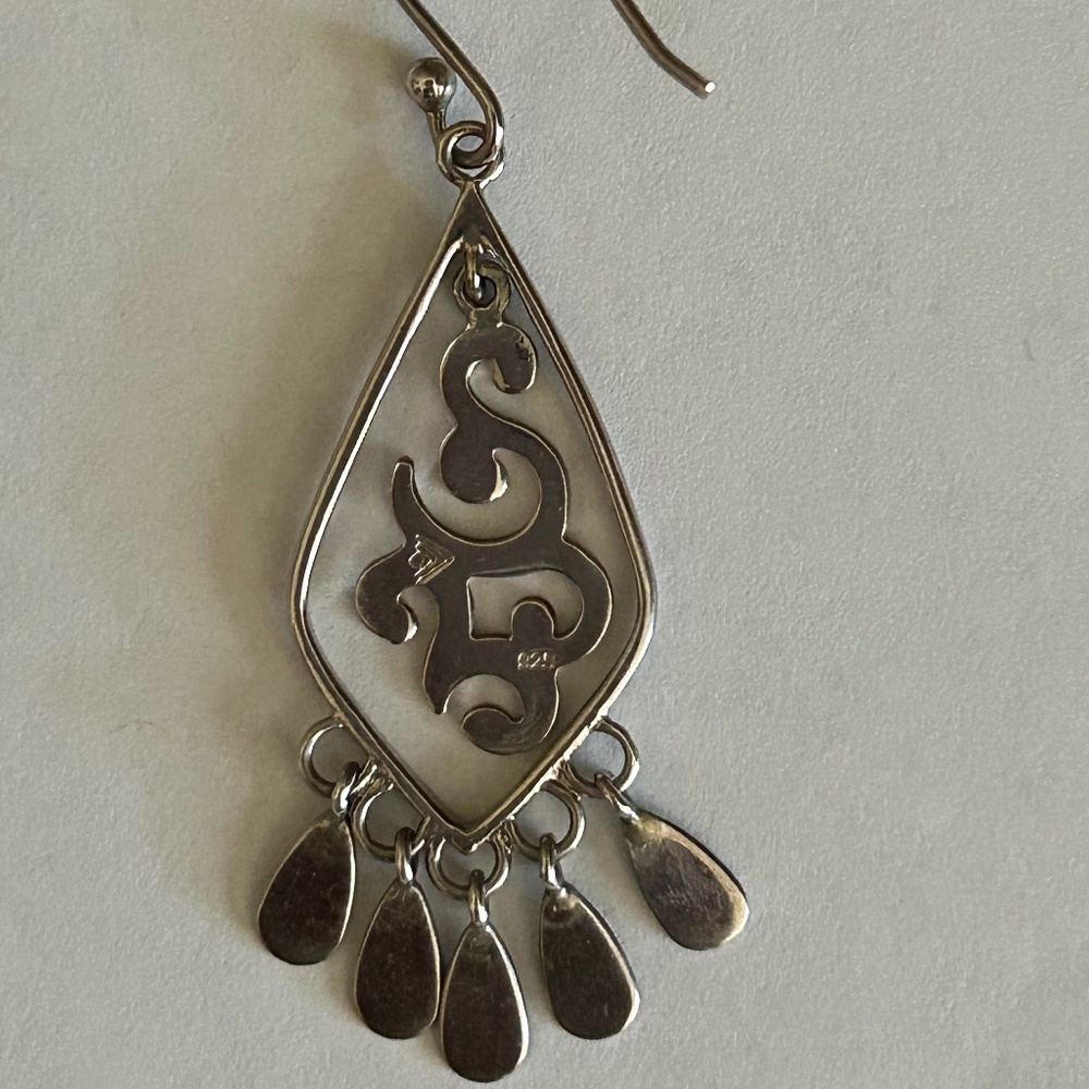 Silpada Floating Scroll Earrings - image 2